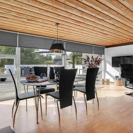 Stunning In With 2 Bedrooms Hébergement de vacances *